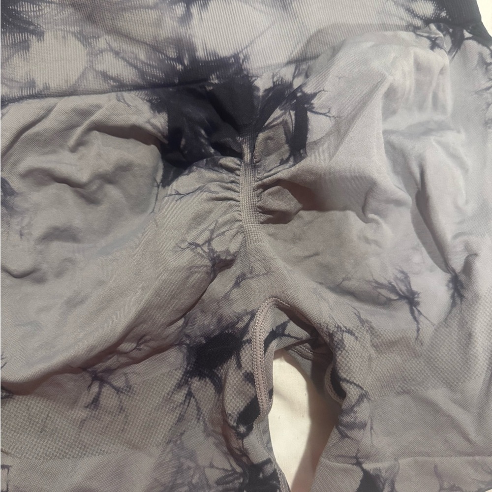 Workout shorts - Picture 3 of 4